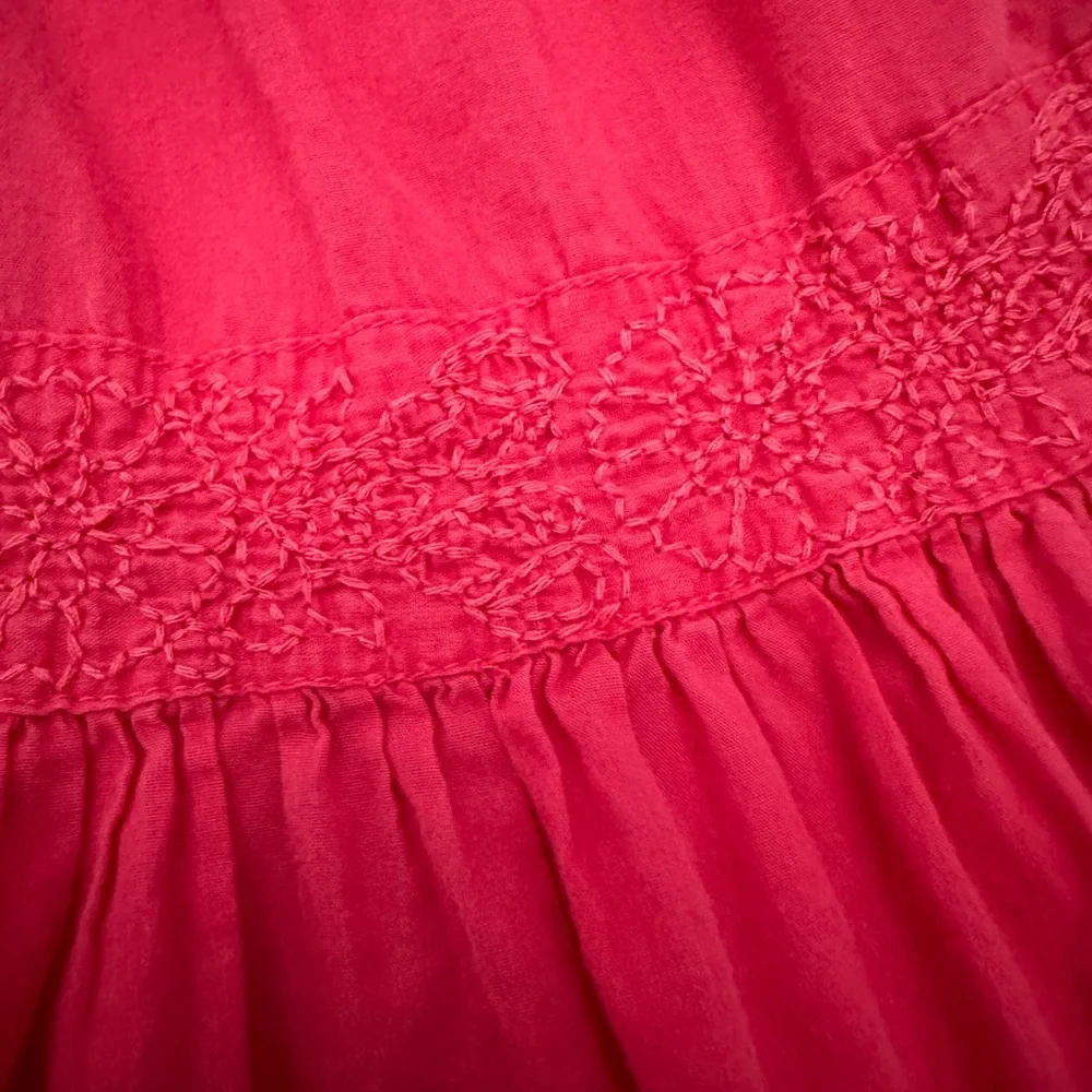 Gap Kids Embroidered Skirt in Pink Size Small 5 6